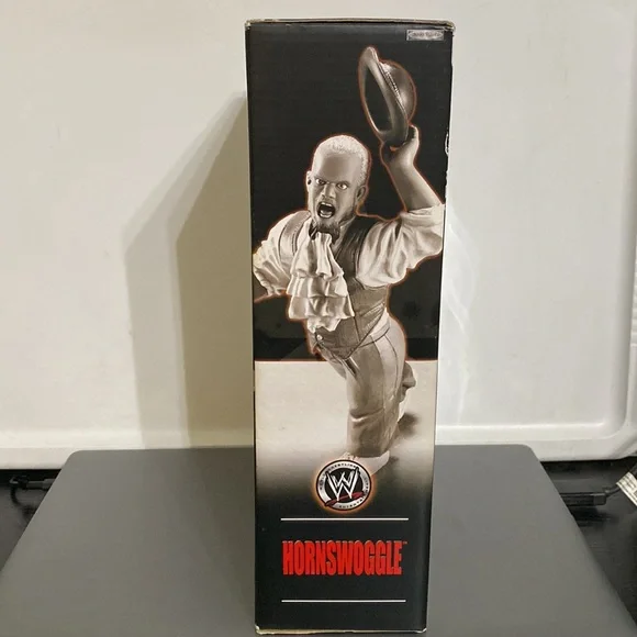 WWE Hornswoggle Fury Un Matched Platinum Edition Series #14. - Picture 3 of 8